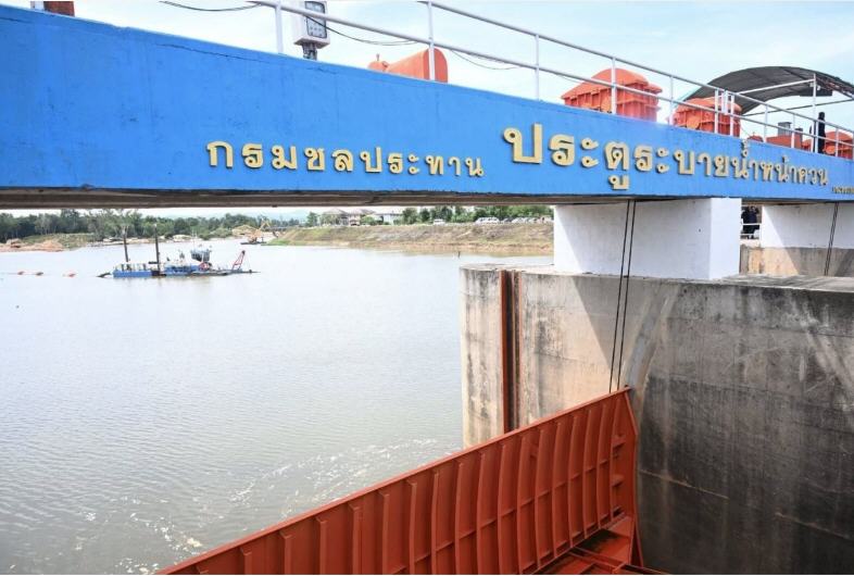 ‘สุริยะ’ สั่งรับมือฝนใต้ เร่งซ่อมคลอง ร.1 ลดเสี่ยงท่วมหาดใหญ่