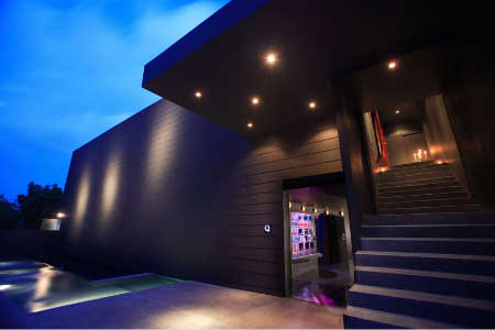 Qbar Sumui
